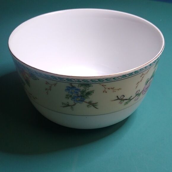 Noritake Amerita Cranberry Bowl Porcelain Dish Floral Cottagecore - Picture 3 of 5